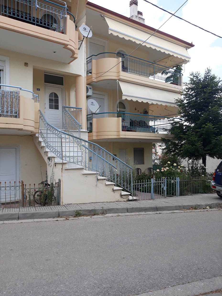 photo0