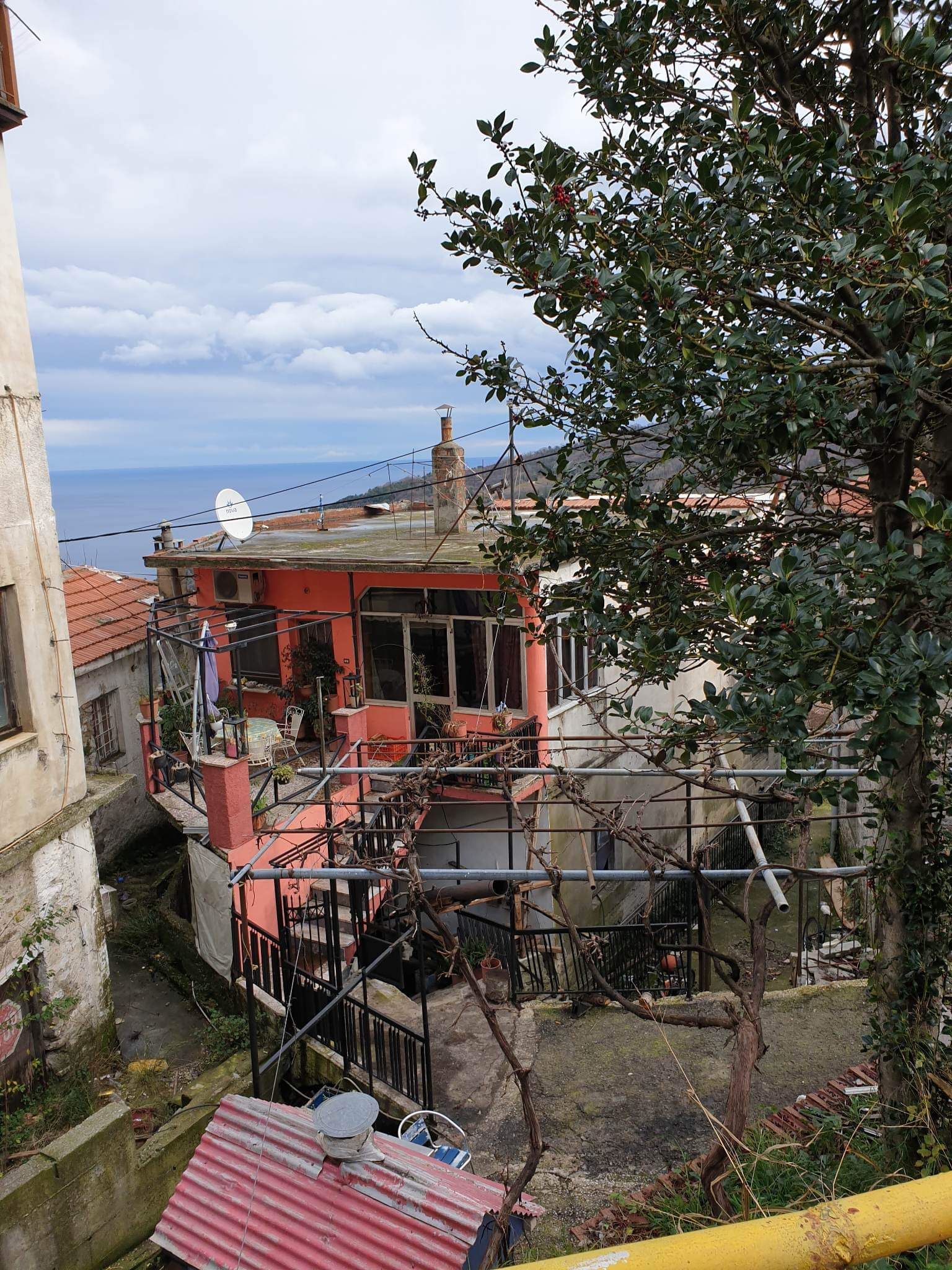 Οικόπεδο με κτίσμα  σε πλειστηριασμό Δήμος Ζαγοράς - Μουρεσίου