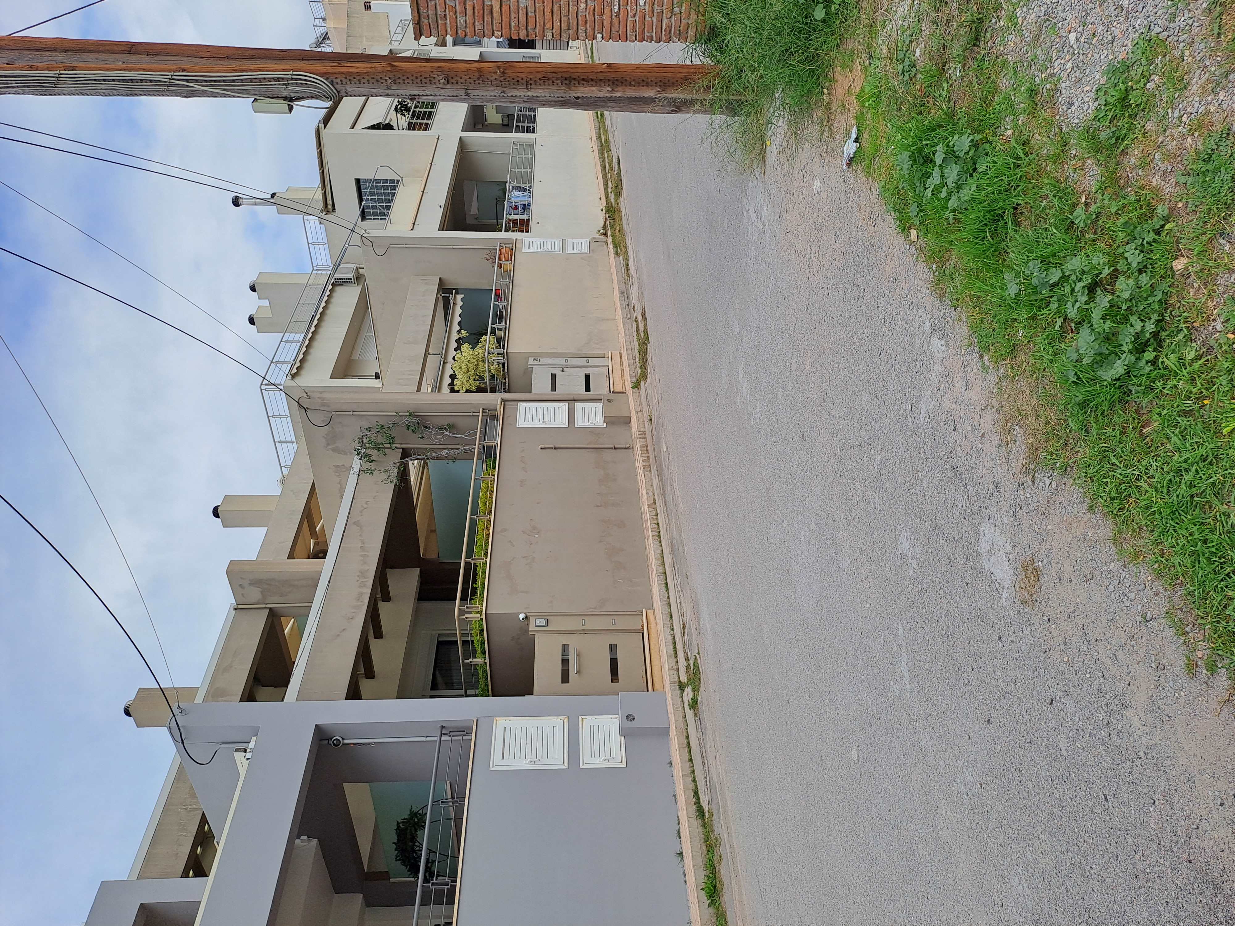 photo1