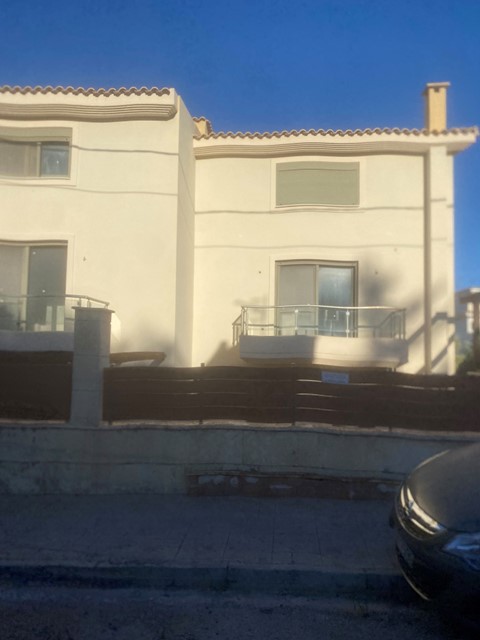 photo1