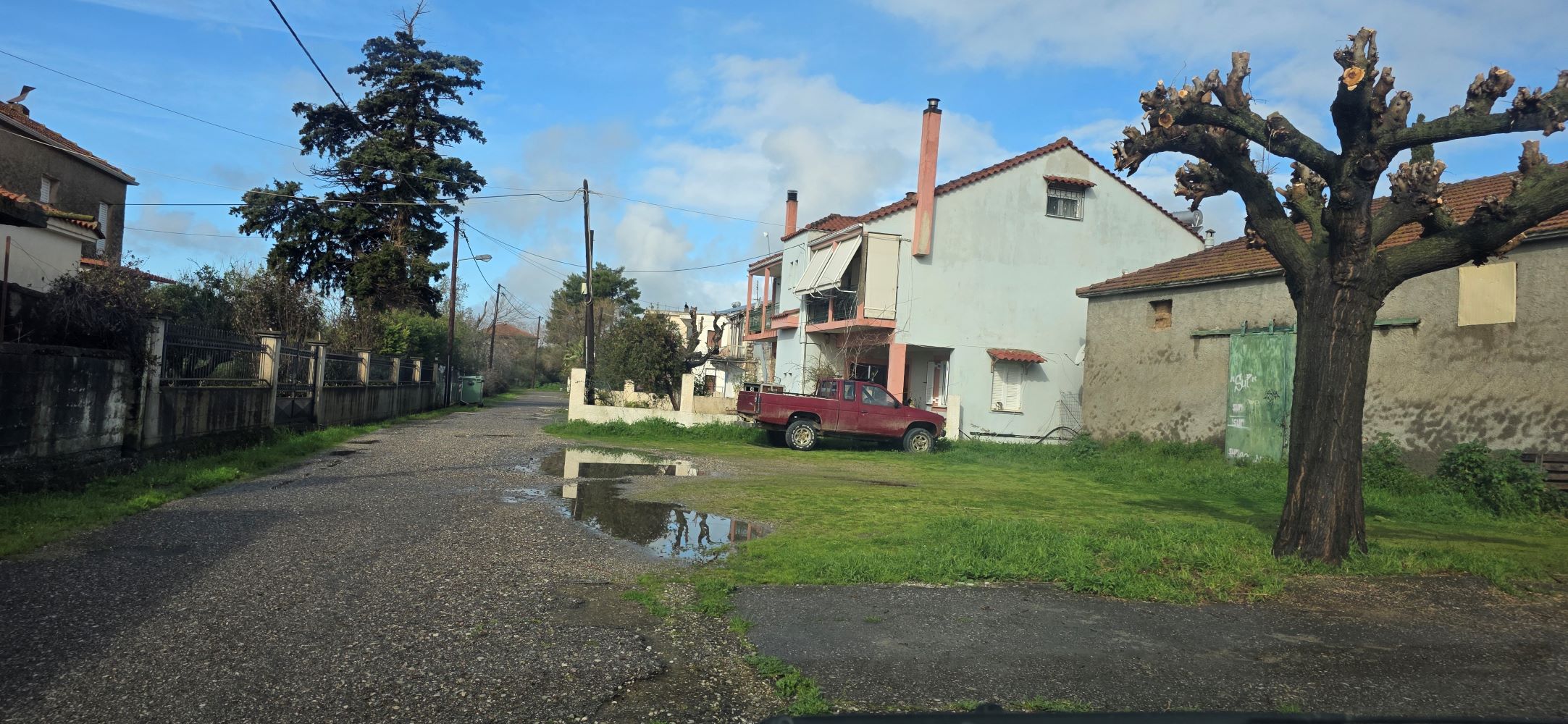 photo1