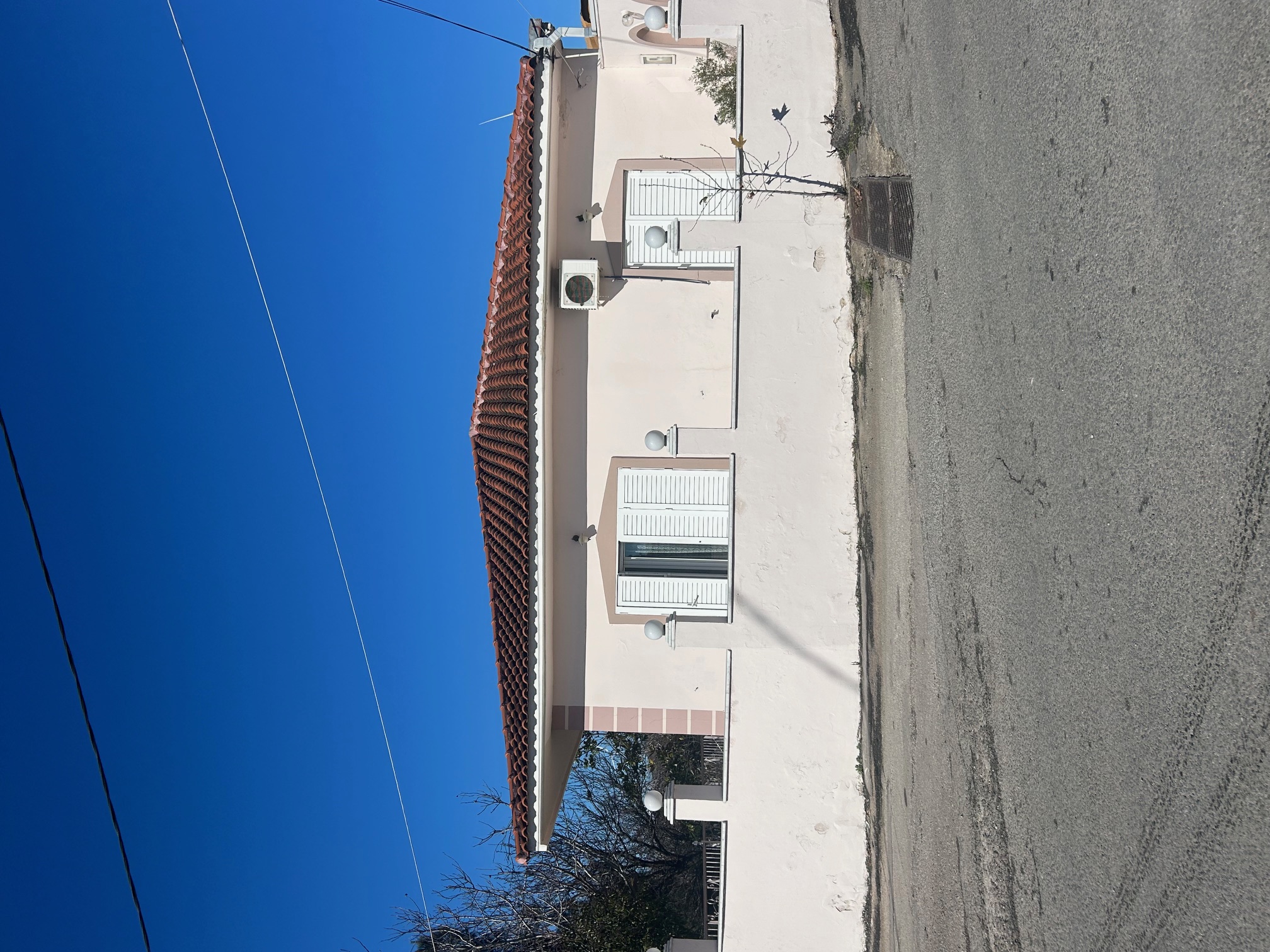 photo1