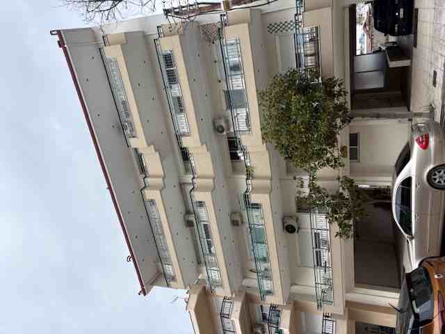 photo1