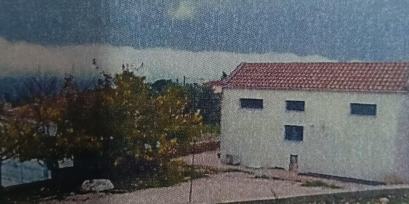 Αγροτεμάχιο με κτίσμα  σε πλειστηριασμό Δήμος Λευκάδος
