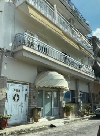 photo1