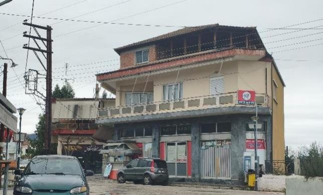 photo1