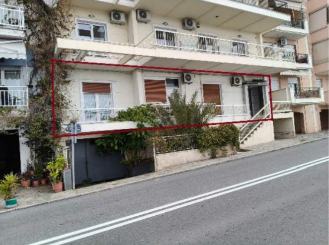 photo1