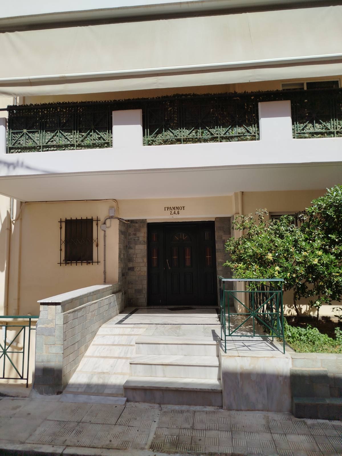 photo2