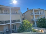 photo1