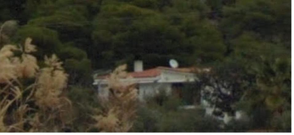 Αγροτεμάχιο με κτίσμα  σε πλειστηριασμό Δήμος Μάνδρας - Ειδυλλίας