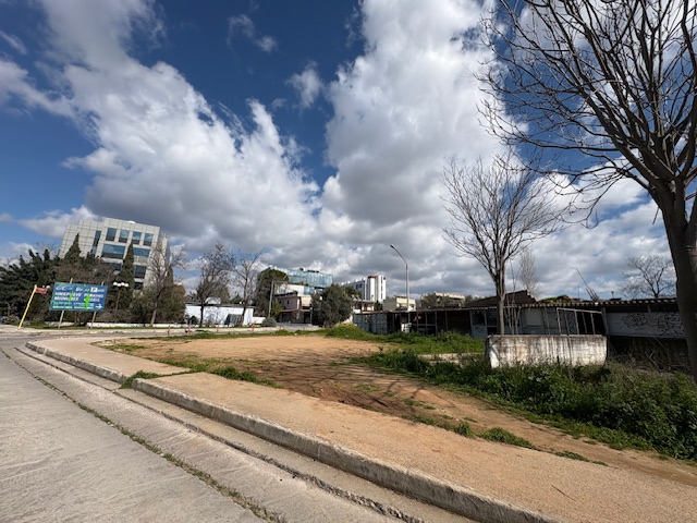 Οικόπεδο με κτίσμα  σε πλειστηριασμό Municipality of Amarousi