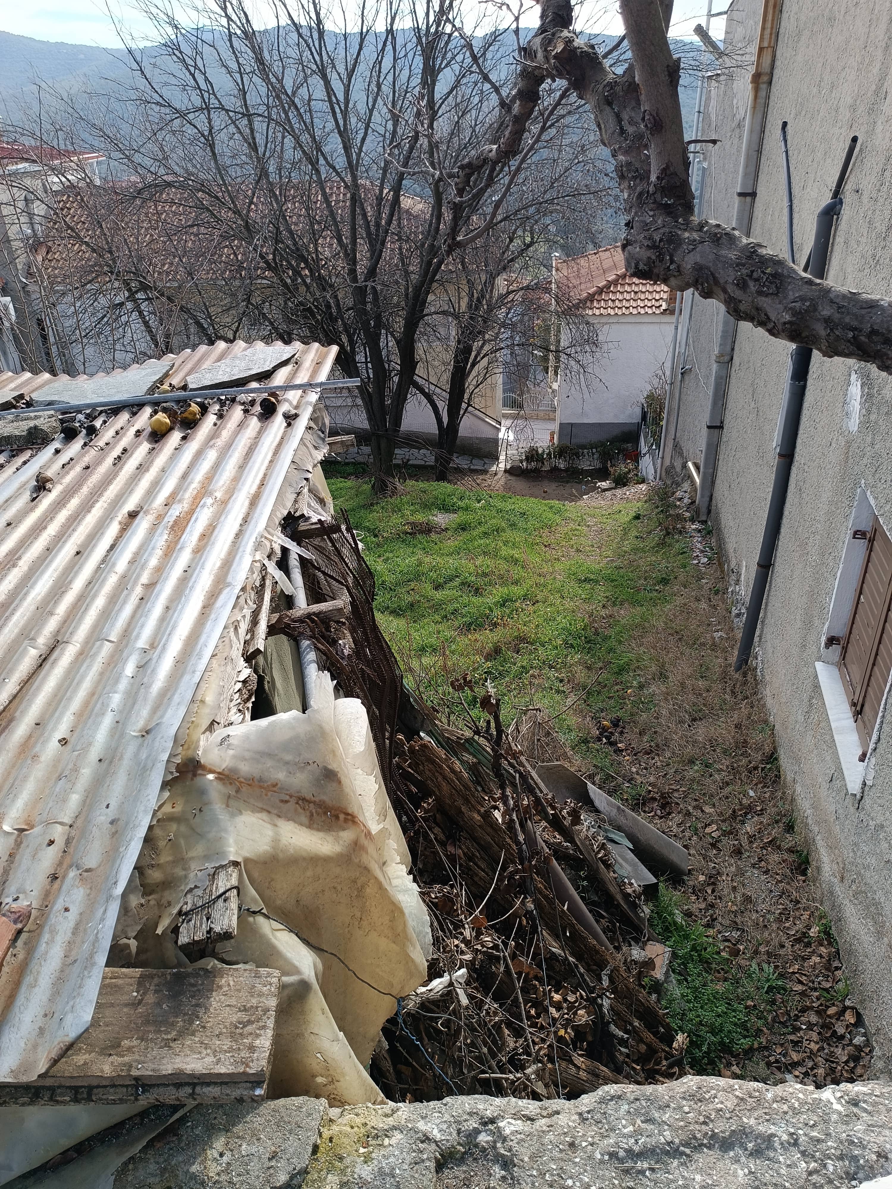 Οικόπεδο με κτίσμα  σε πλειστηριασμό Δήμος Ελασσόνας