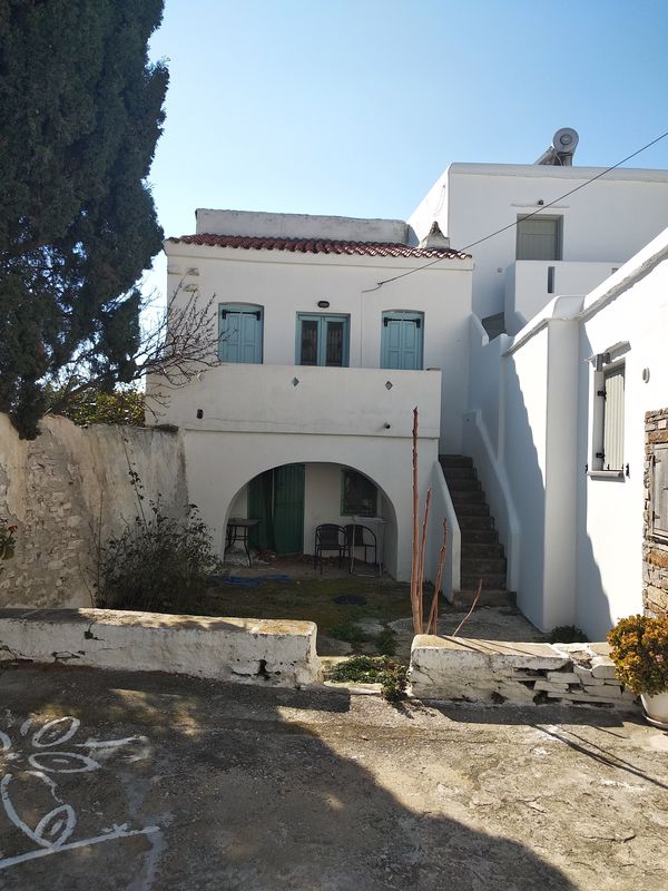 Οικόπεδο με κτίσμα  σε πλειστηριασμό Municipality of Kythnos