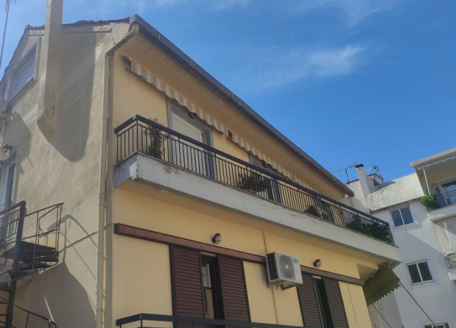 photo1
