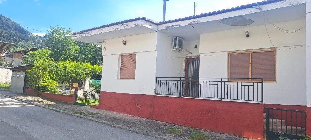 Οικόπεδο με κτίσμα  σε πλειστηριασμό Municipality of Servia - Velventou