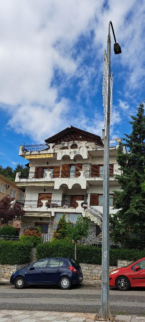 Οικόπεδο με κτίσμα  σε πλειστηριασμό Municipality of Kozani