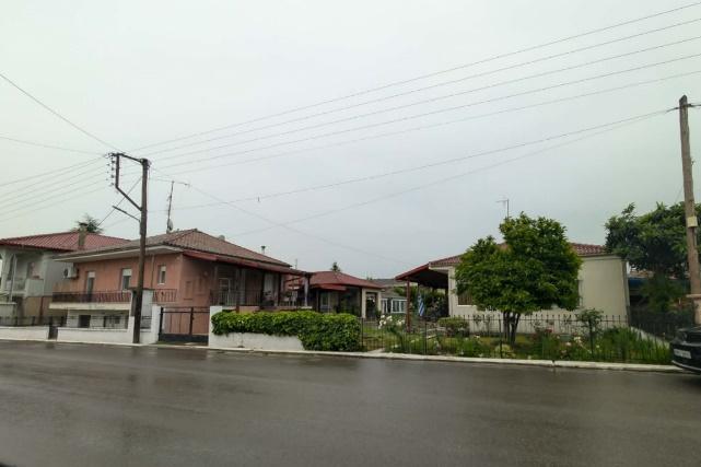 photo1