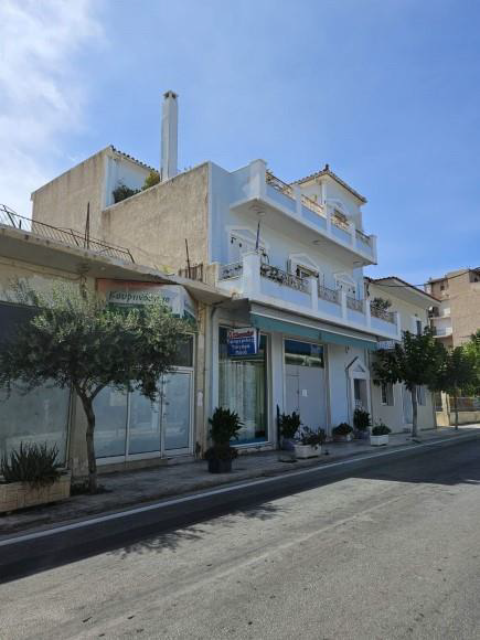 Οικόπεδο με κτίσμα  σε πλειστηριασμό Municipality of Sikyonia