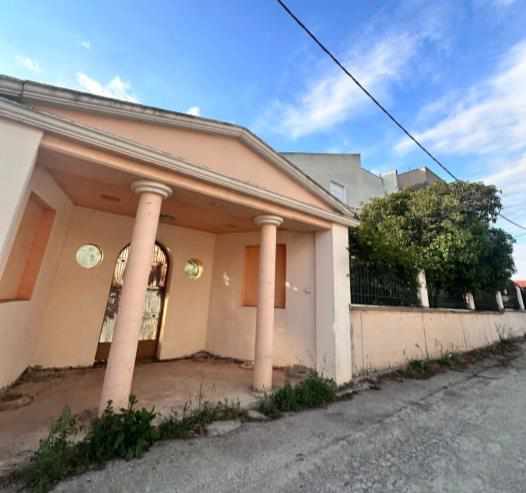 Οικόπεδο με κτίσμα  σε πλειστηριασμό Municipality of Velos - Vochas