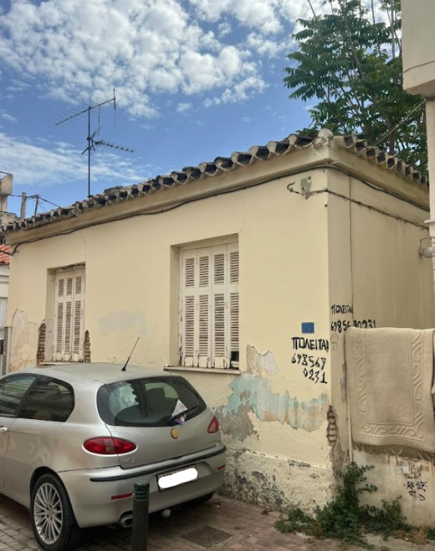 Οικόπεδο με κτίσμα  σε πλειστηριασμό Municipality of Agioi Anargyro - Kamaterou