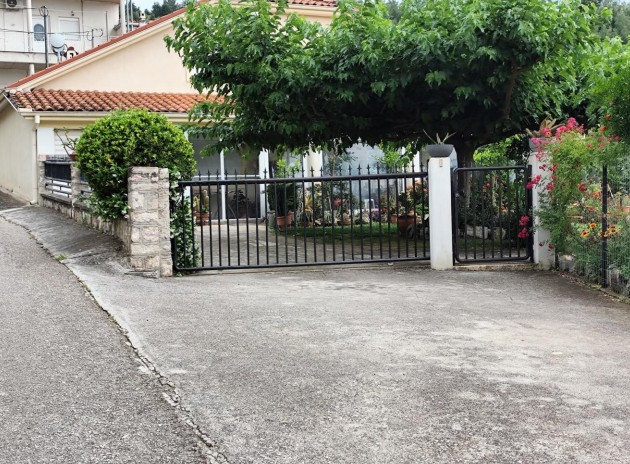 Οικόπεδο με κτίσμα  σε πλειστηριασμό Municipality of Meteora