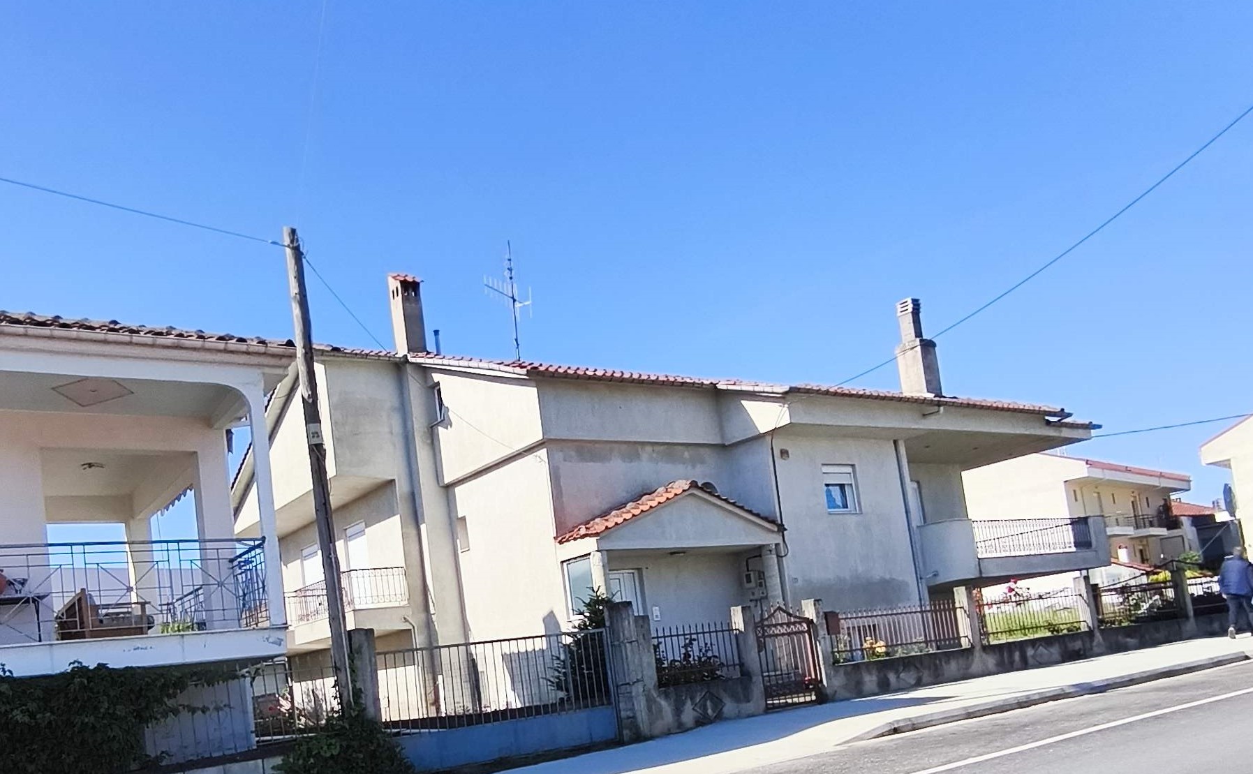 photo2