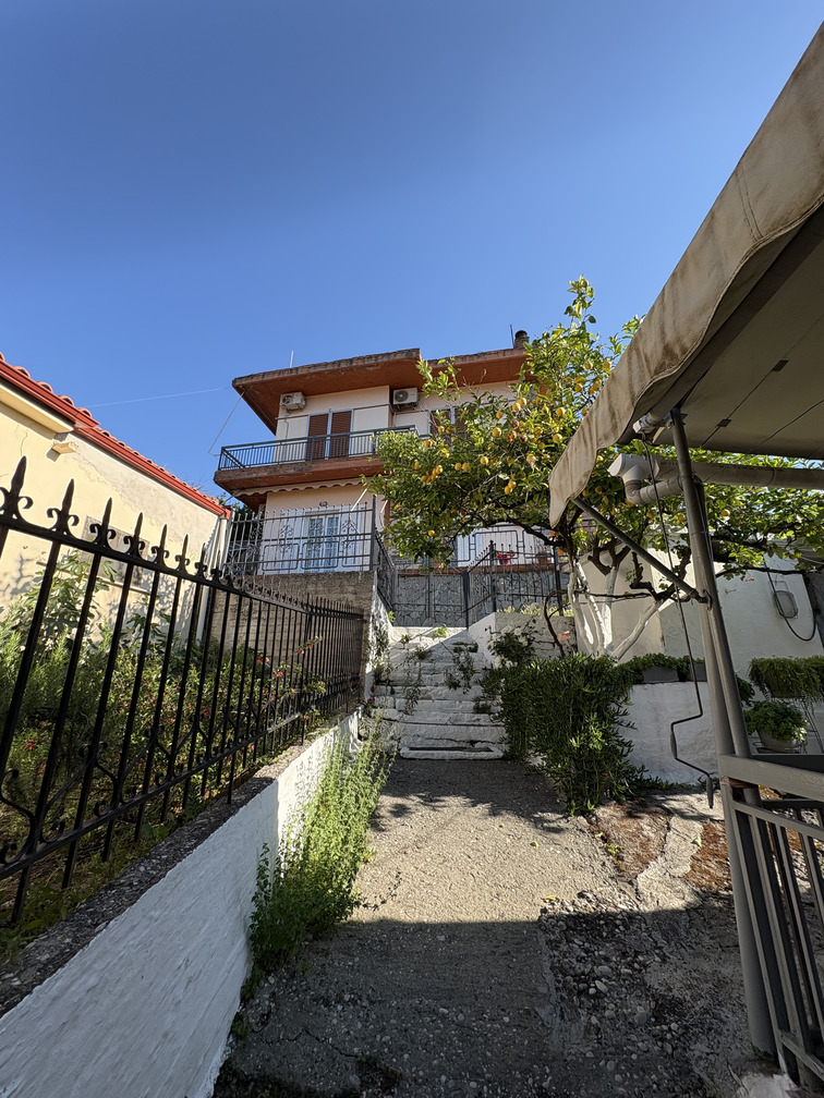 Οικόπεδο με κτίσμα  σε πλειστηριασμό Municipality of Nikolaos Skoufas