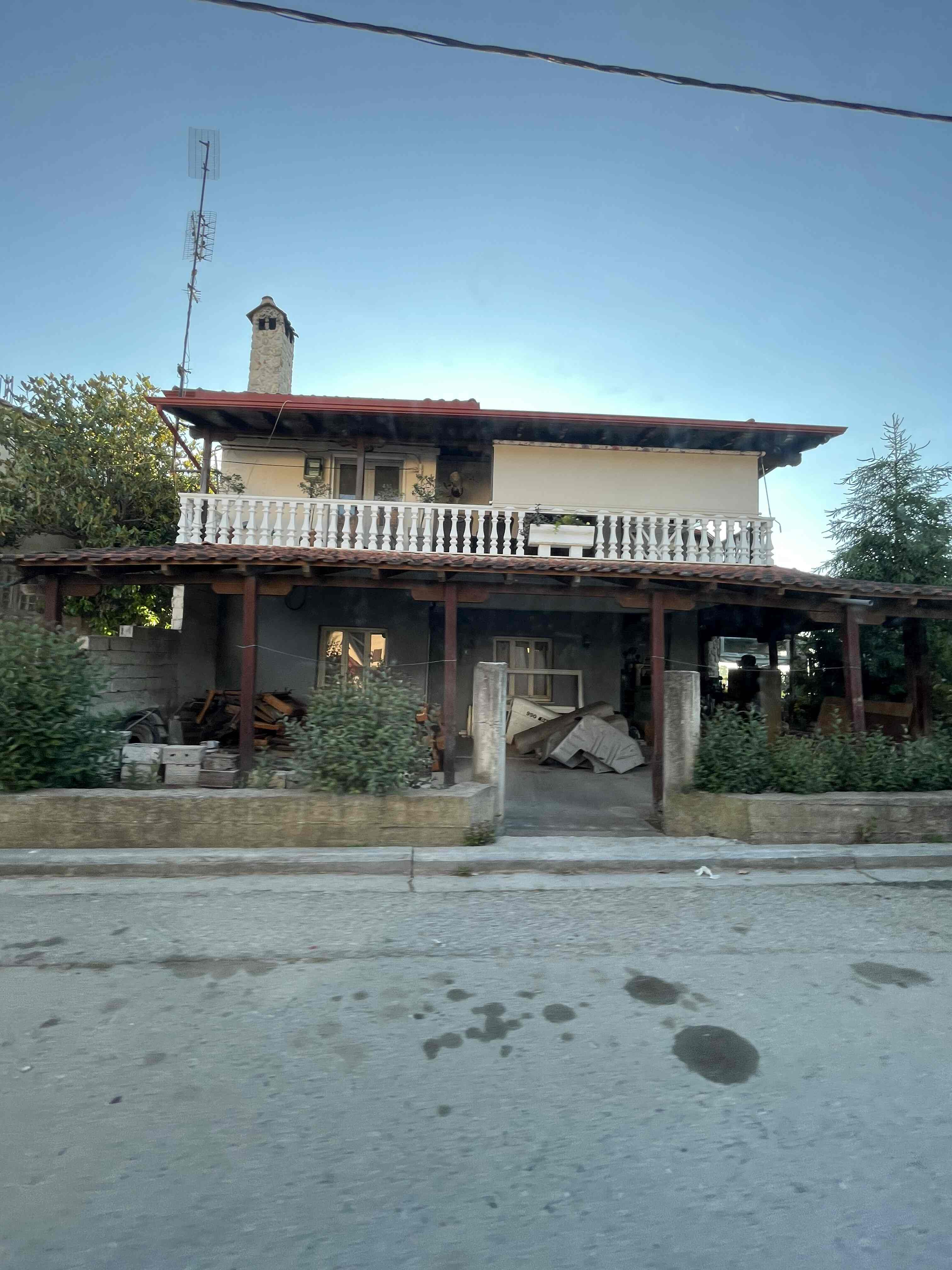 photo1