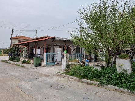 Οικόπεδο με κτίσμα  σε πλειστηριασμό Municipality of Chalkidon