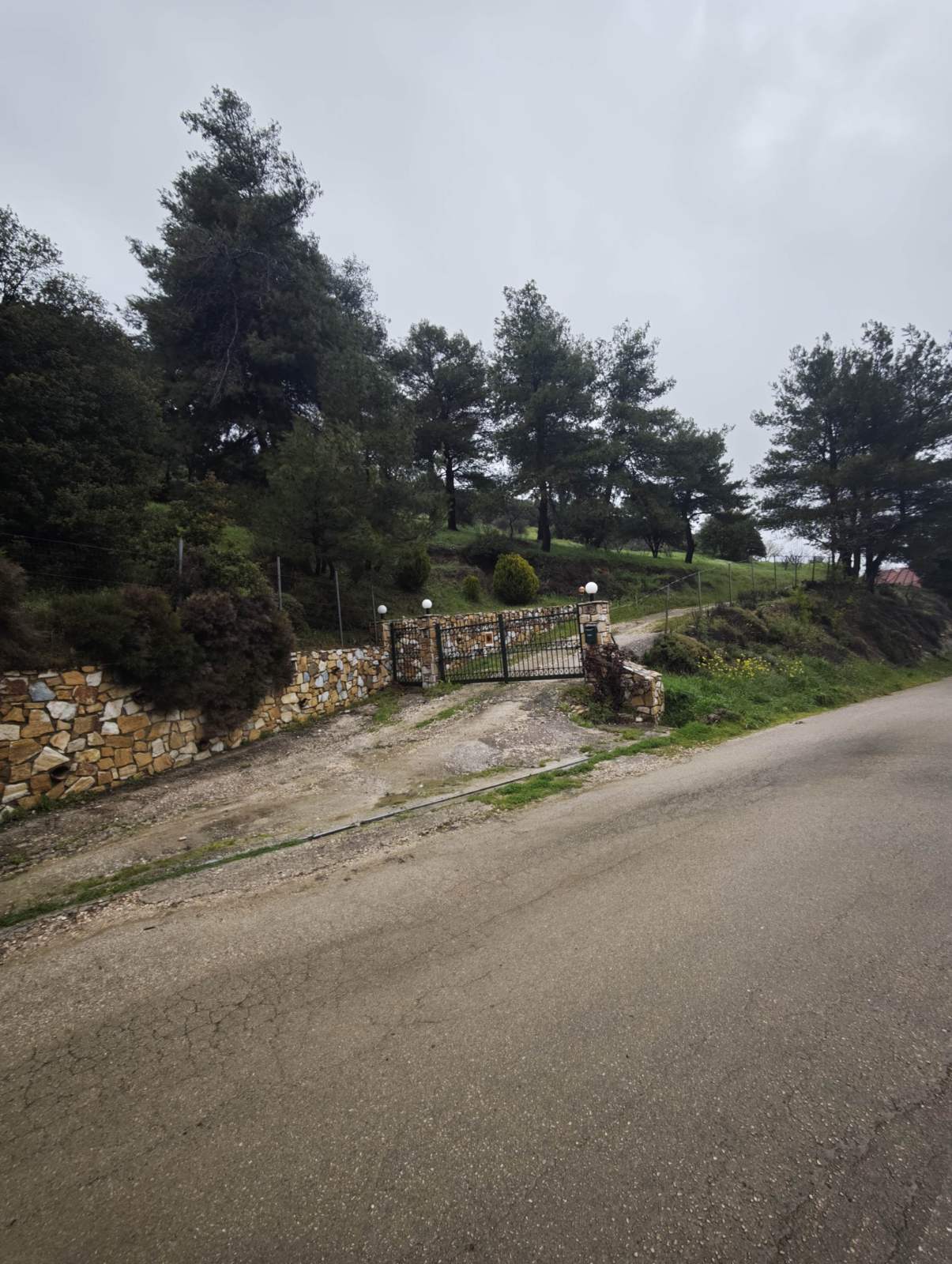 Οικόπεδο με κτίσμα 222.66 sq.m. σε πλειστηριασμό Marathon Municipality