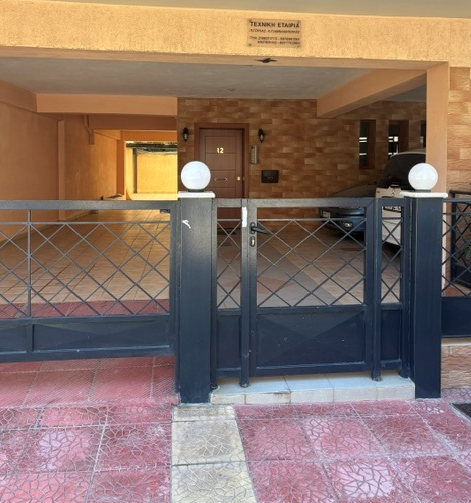 photo1