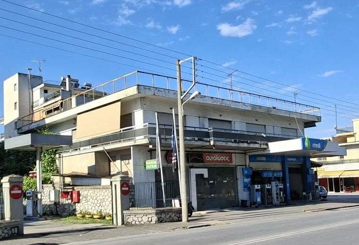 photo1
