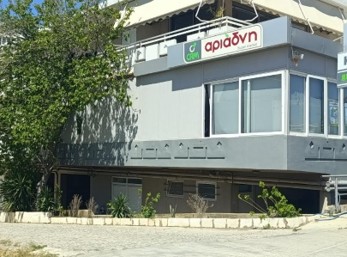 photo1