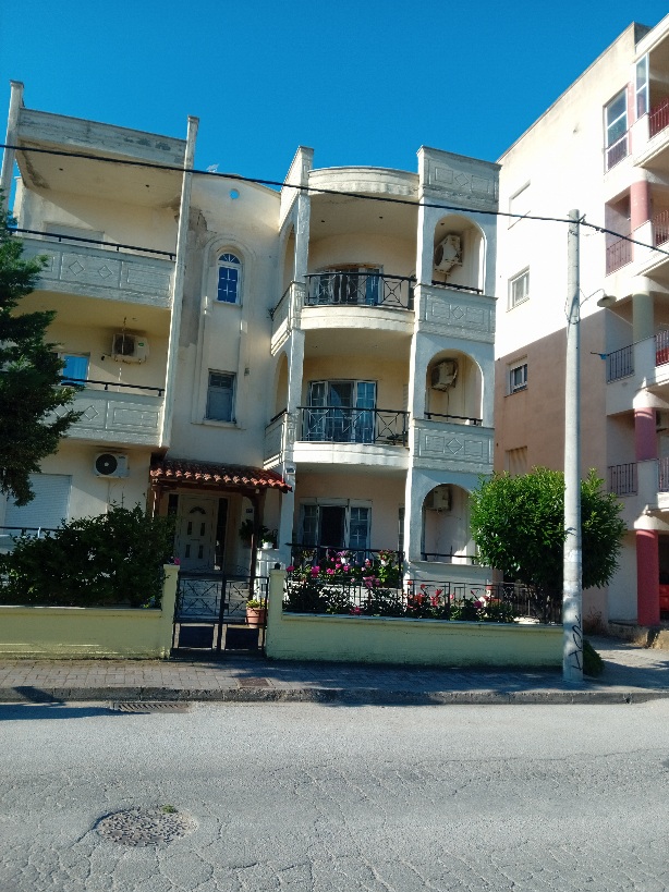 photo2