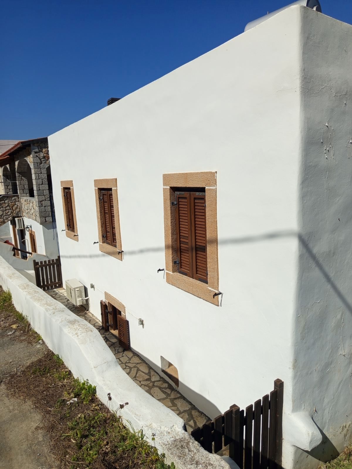 Οικόπεδο με κτίσμα  σε πλειστηριασμό Municipality of Leros