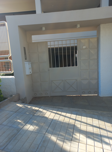 photo1
