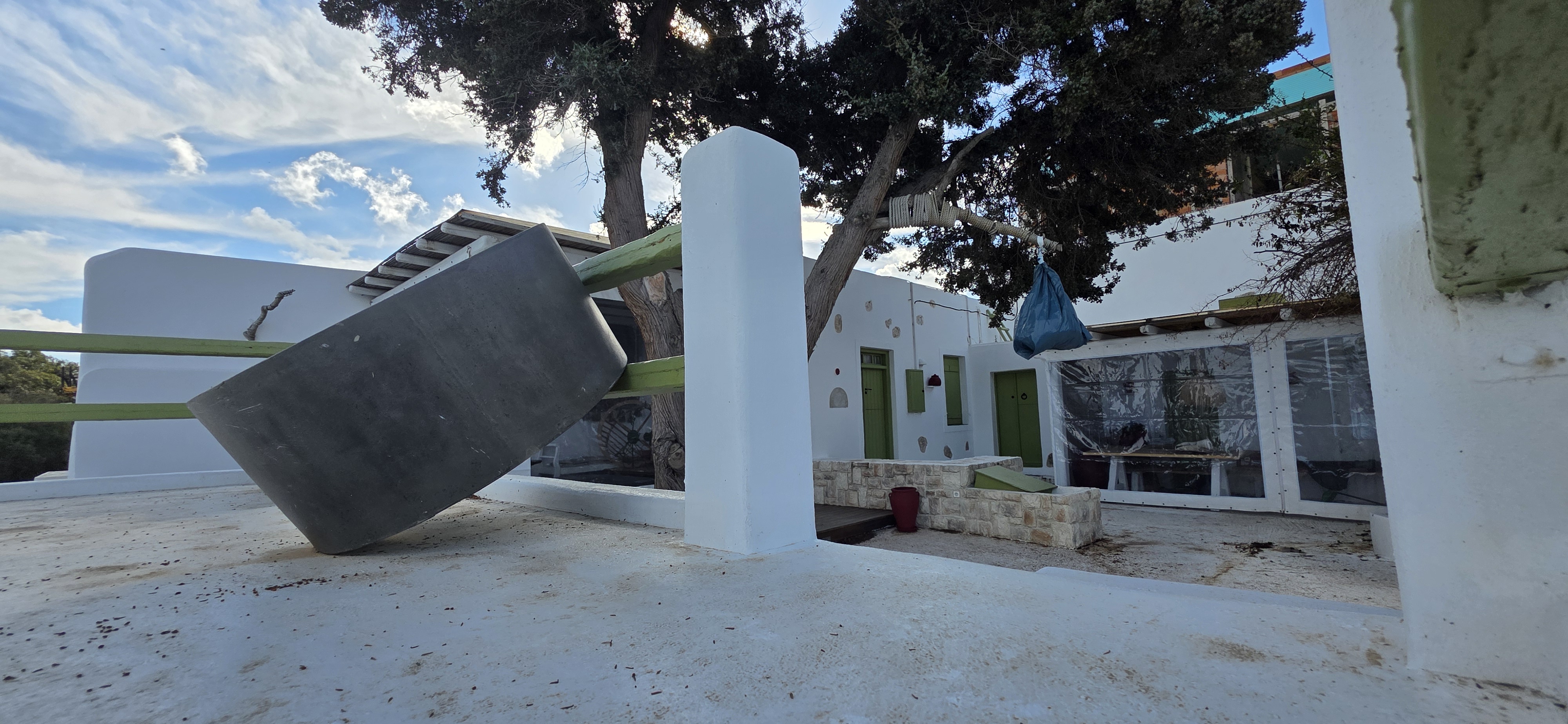 Οικόπεδο με κτίσμα  σε πλειστηριασμό Δήμος Μήλου