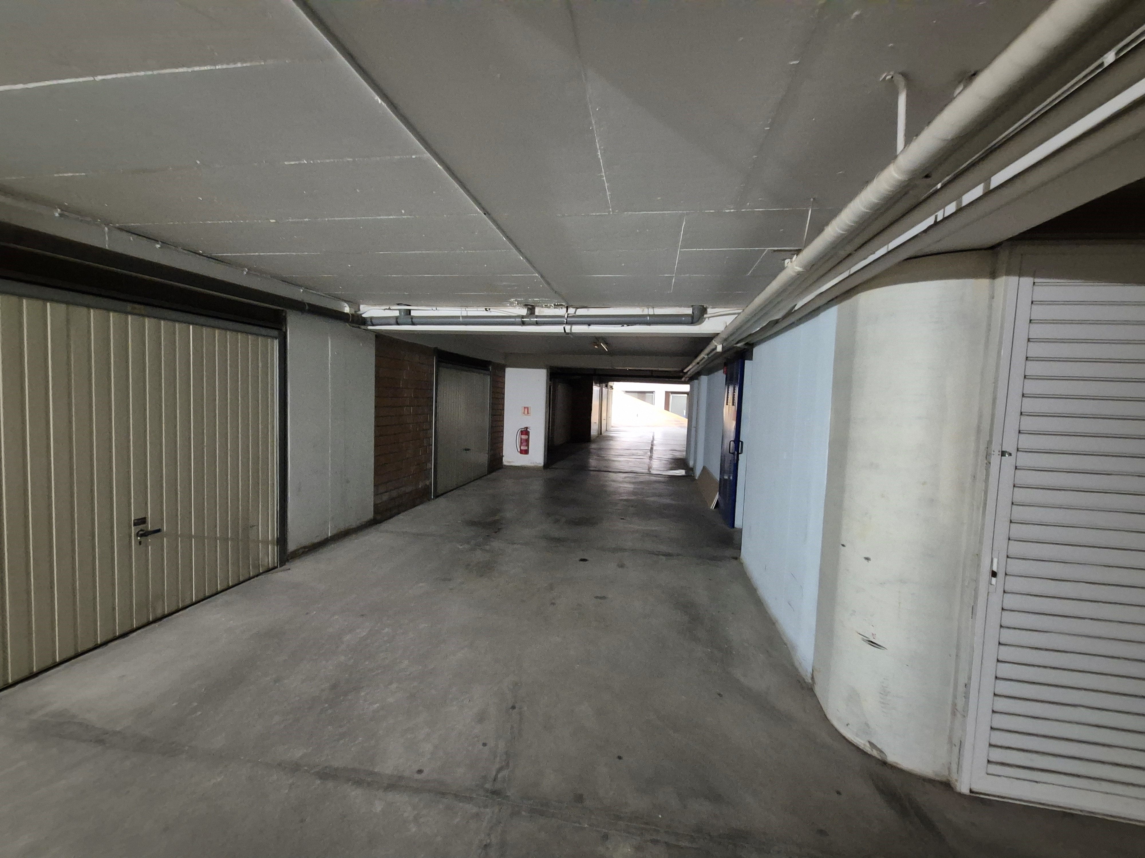 photo1