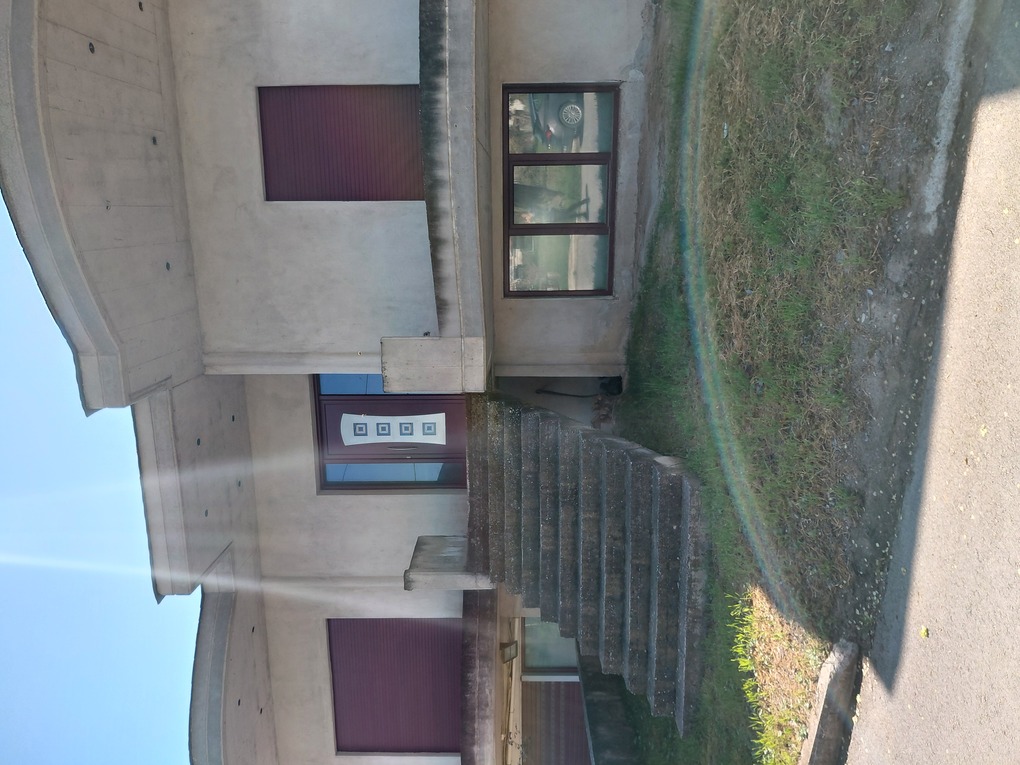 photo1