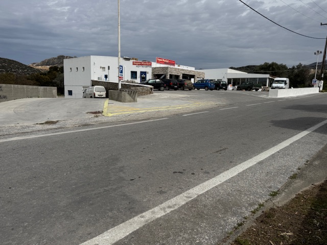 photo1