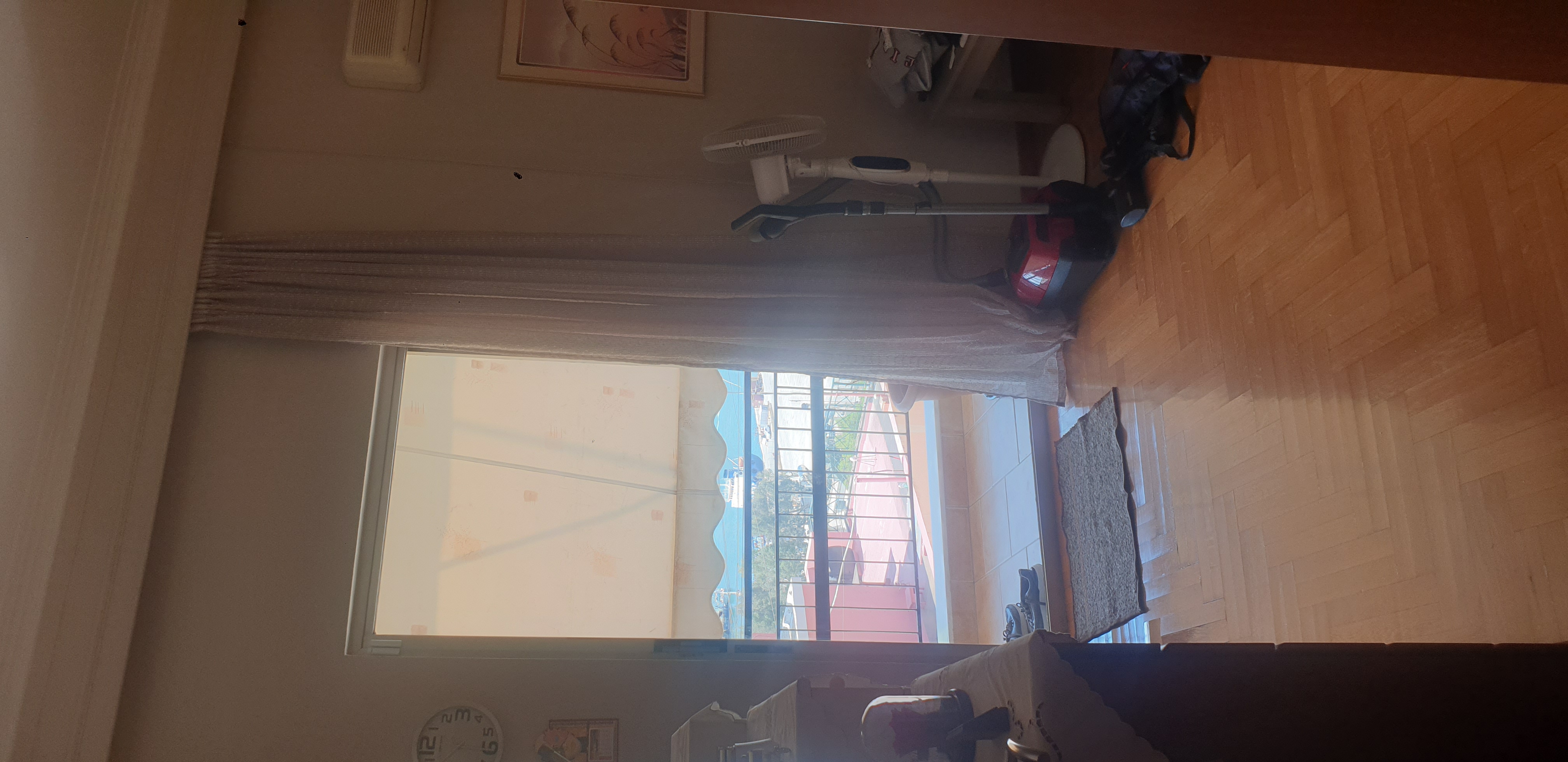 photo1