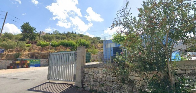 photo1