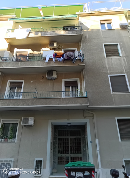 photo1
