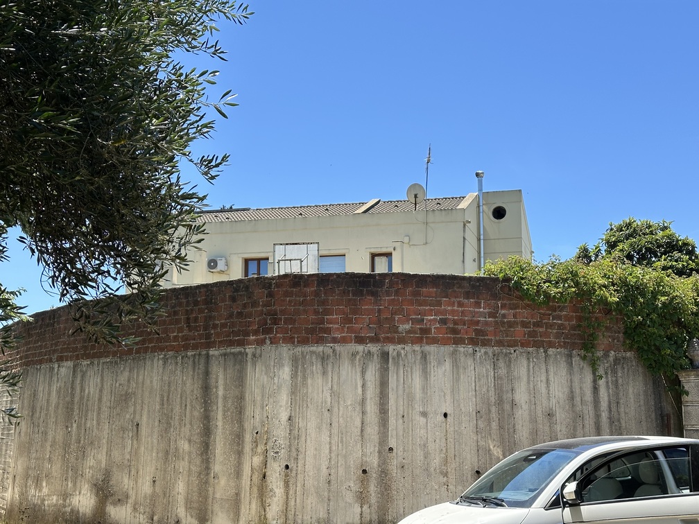 photo2