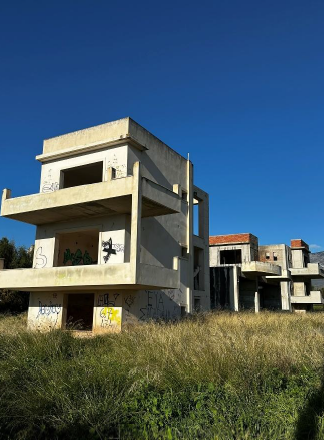 Αγροτεμάχιο με κτίσμα  σε πλειστηριασμό Δήμος Μεγαρέων
