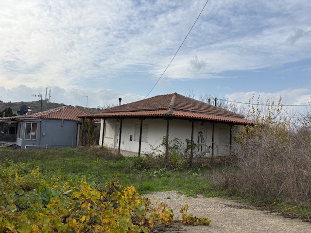 Οικόπεδο με κτίσμα  σε πλειστηριασμό Δήμος Ορεστιάδας