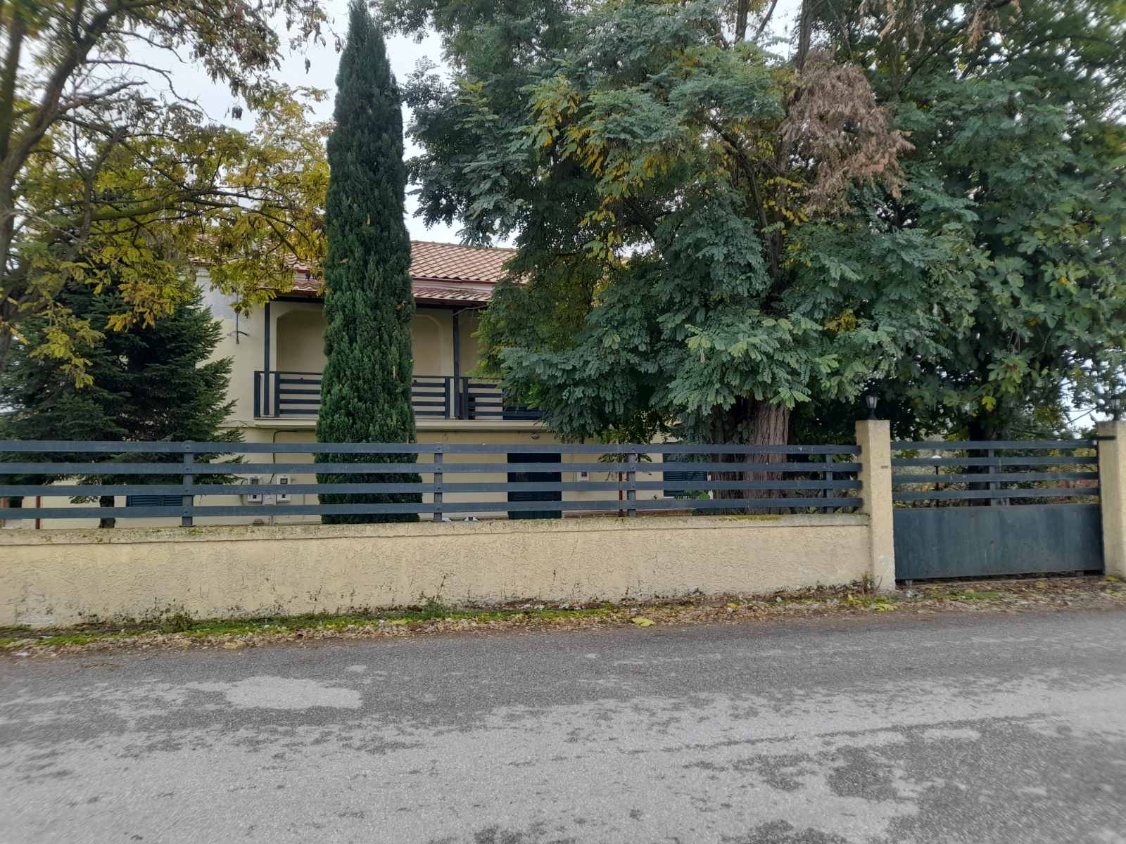 Οικόπεδο με κτίσμα  σε πλειστηριασμό Δήμος Νέας Ζίχνης