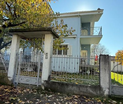 Οικόπεδο με κτίσμα  σε πλειστηριασμό Δήμος Τρικκαίων