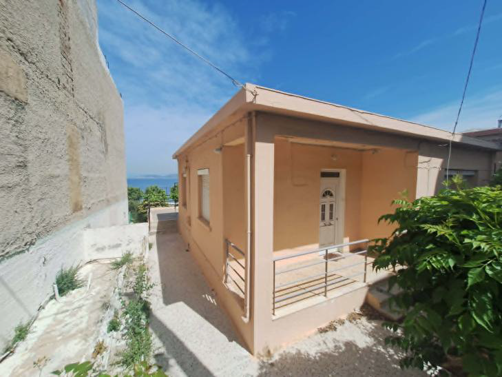 Οικόπεδο με κτίσμα  σε πλειστηριασμό Δήμος Κορινθίων