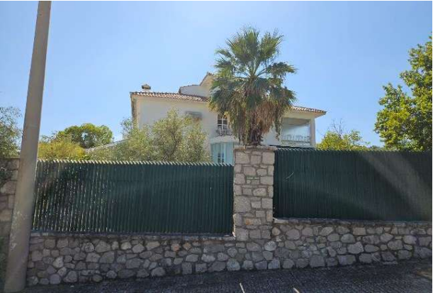 Οικόπεδο με κτίσμα  σε πλειστηριασμό Δήμος Λαμιέων